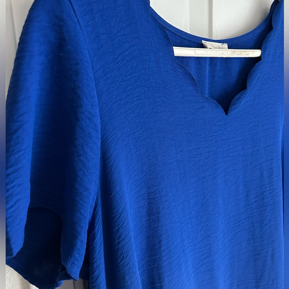 💙 Simple & Cute 💙 - Picture 2 of 4